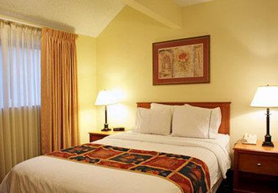 Gatehouse Suites East Lansing Bilik gambar
